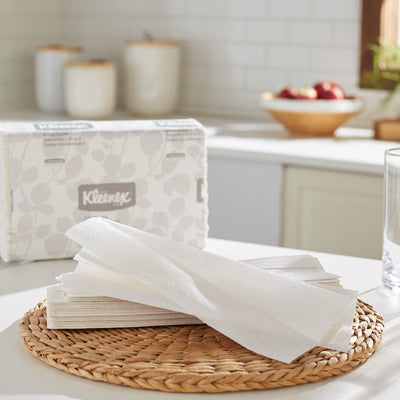 Kleenex® C-Fold Paper Towel, 150 per Pack, 1 Case of 2400 (Paper Towels) - Img 2